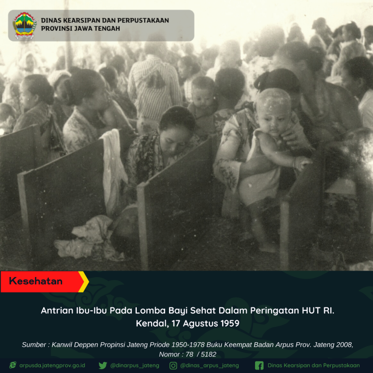 Antrian Ibu-Ibu Pada Lomba Bayi Sehat Dalam Peringatan HUT RI